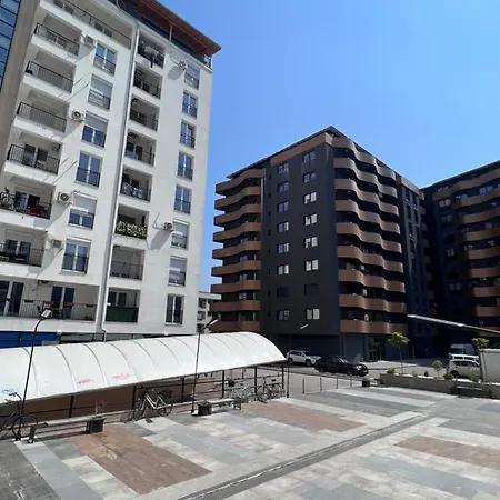 Kiara Free Parking