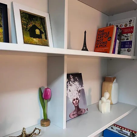 Kiara Free Parking *