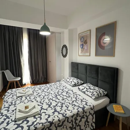 Brand New Modern In * סקופיה