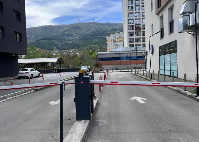 Kiara Free Parking Apartment *